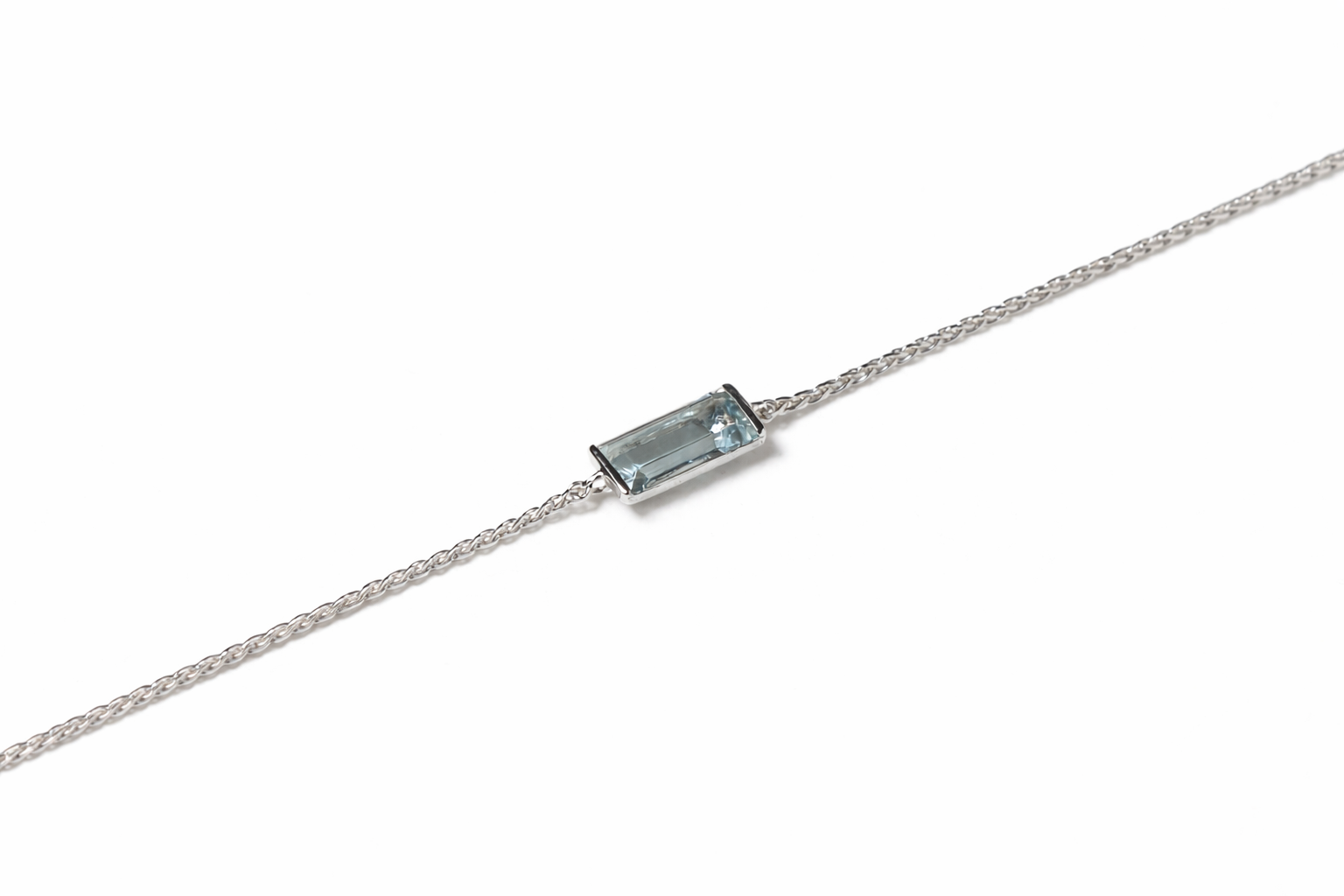 62BCCED5-3677-4C21-A74D-86F4423A0B6E